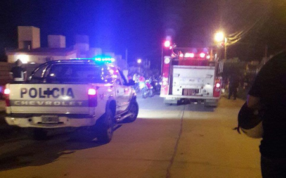 Mató a puñaladas a su mujer y a sus cuatro hijos y prendió fuego la casa | Información General