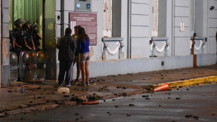 Pergamino: motín dentro de una comisaría dejó siete detenidos muertos | Información General