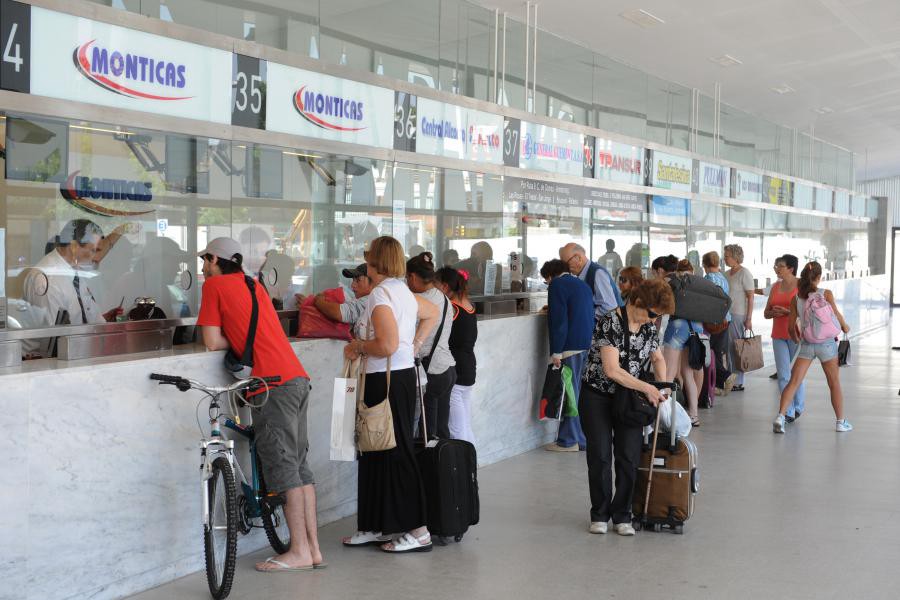 Nuevamente un incendio en el galpón de Monticas, el segundo en la misma semana | Información General