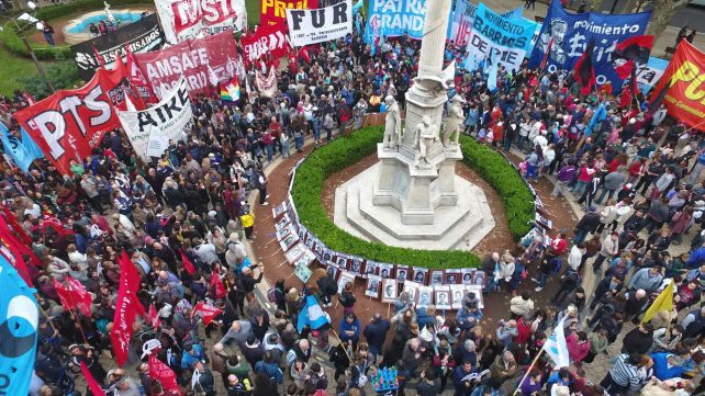 2x1 a represores: una multitud se congregó en Rosario para repudiar el fallo de la Corte | Información General