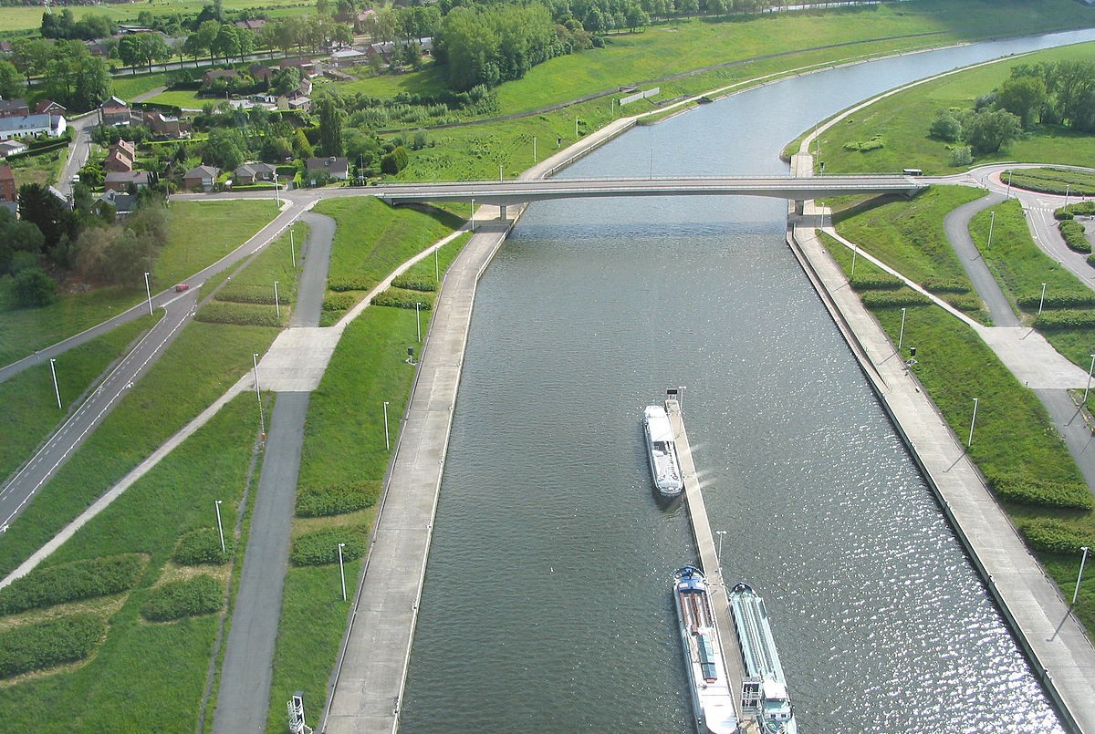Proponen construir un gran canal navegable de Córdoba a Buenos Aires para resolver la crisis hídrica de la zona | Información General