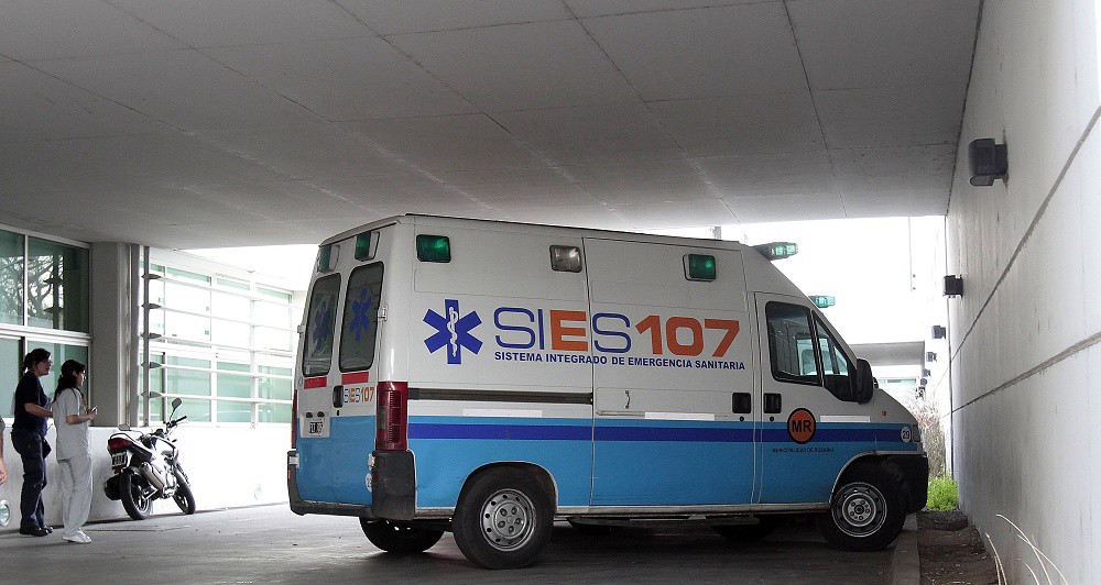 Un joven se encuentra internado en estado reservado tras ser apuñalado por su pareja | Información General