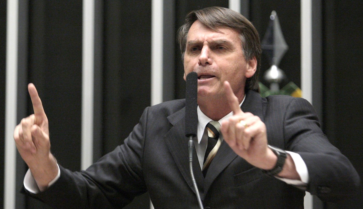 Bolsonaro anunció una purga de funcionarios de ideología comunista de su Gobierno | Internacionales