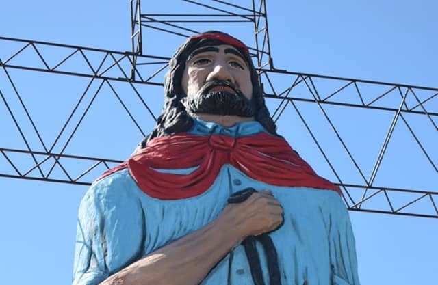 En Corrientes construyen una estatua del Gauchito Gil de más de nueve metros de altura | Información General