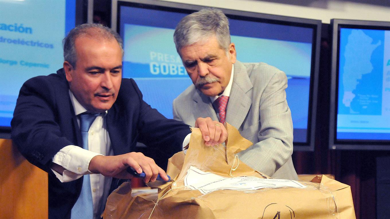 El juez Ercolini ordenó abrir las cajas de seguridad de José López, Julio De Vido y Carlos Kirchner | Información General