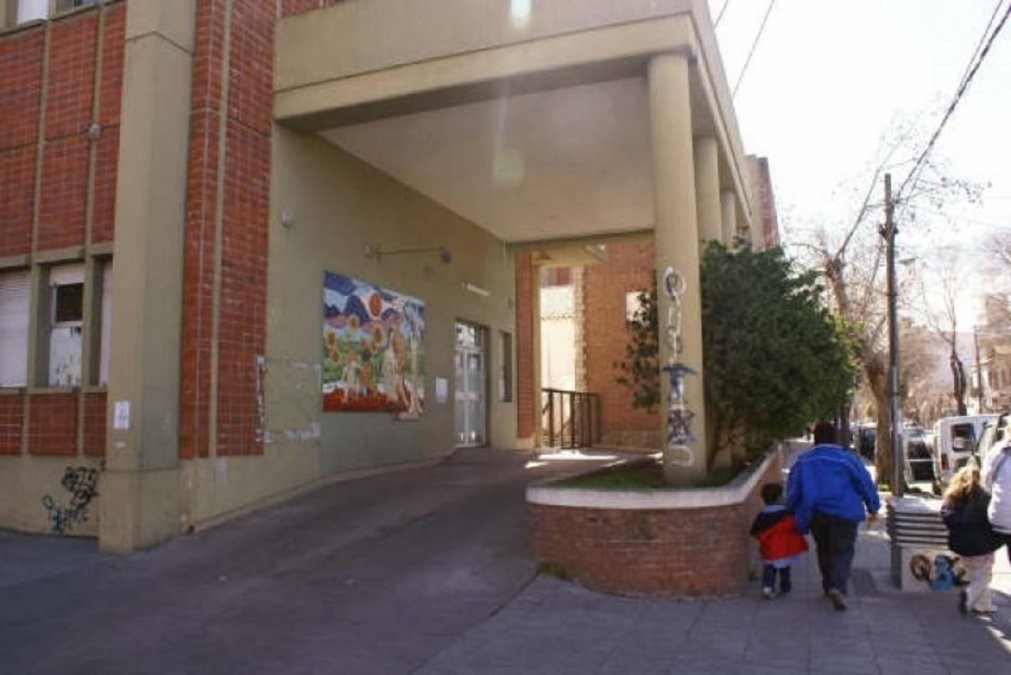 Tragedia en Miramar: un nene de 2 años murió luego de que se le cayera un televisor encima | Información General