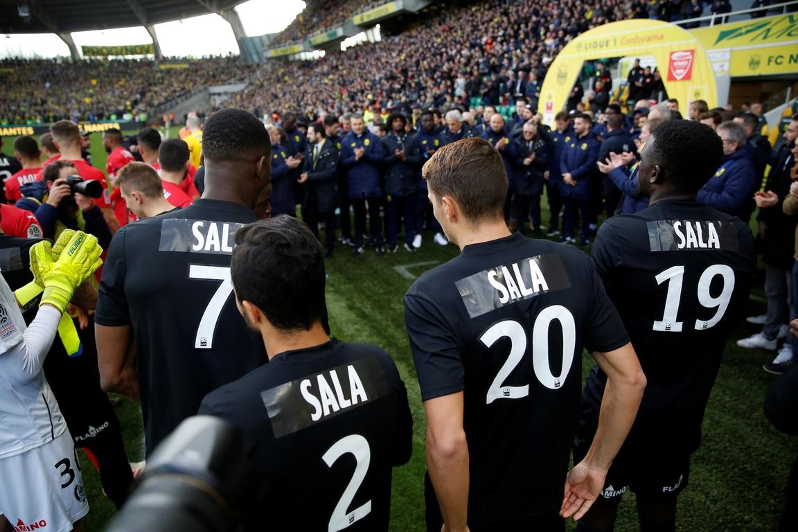 Nantes brindó un conmovedor homenaje a Emiliano Sala tras conocerse el hallazgo de su cuerpo | Deportes