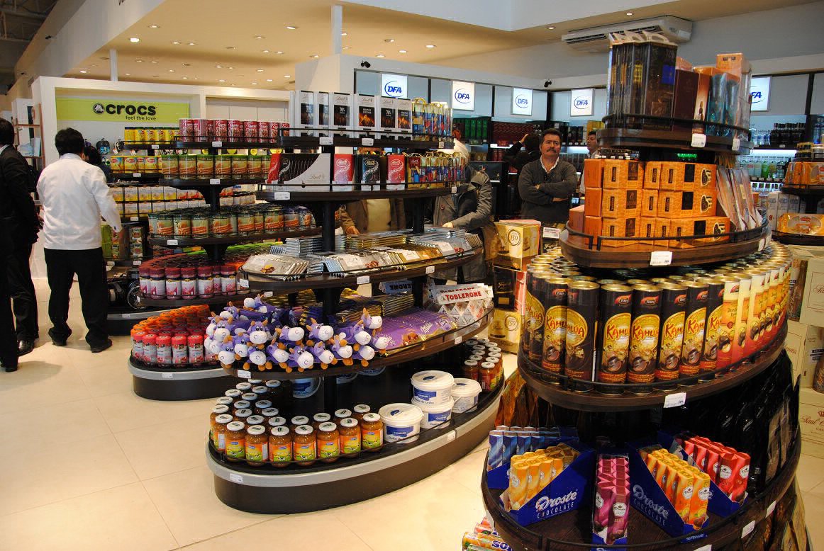 La AFIP aumentó a 500 dólares el tope máximo libre de impuestos para compras en free shops | Información General