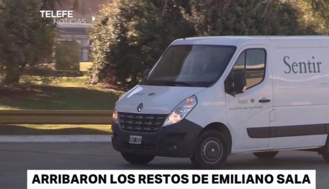 El cuerpo de Emiliano Sala llega al país para el último adiós | Información General