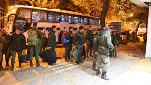 La ministra Bullrich presenta en Rosario la tropa de 200 gendarmes | Información General