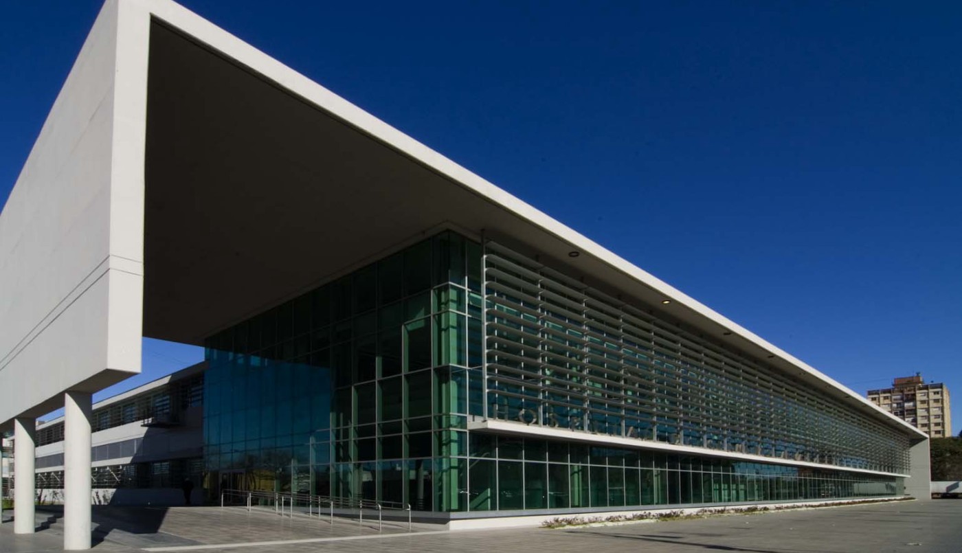 Balearon a una mujer policía y a su esposo tras intervenir en una pelea callejera | Información General