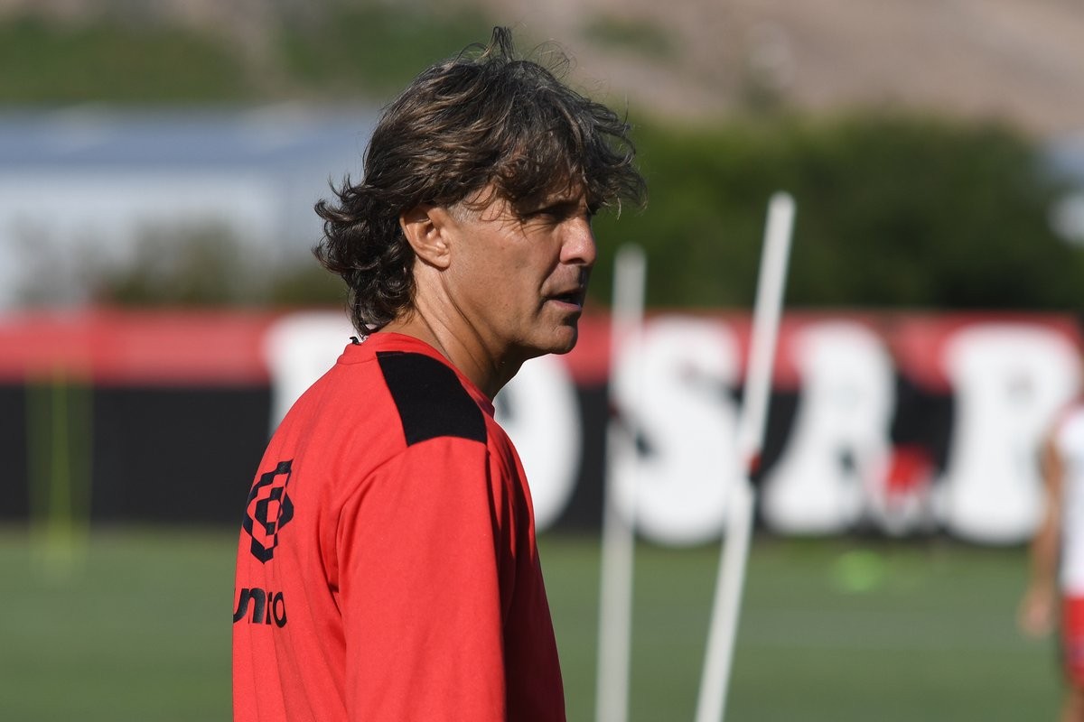 Héctor Bidoglio dejó su cargo como DT de Newell's | Deportes