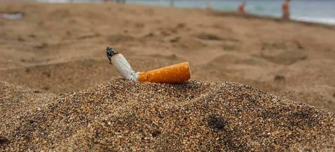 Proponen multar con hasta 200 atados a quienes fumen en las playas de Mar del Plata | Información General