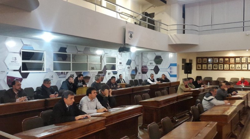 Postergaron las elecciones en AFA y crecen los rumores de una posible intervención | Deportes