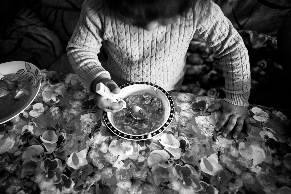 Casi 5 millones de niños, niñas y adolescentes son "doblemente pobres" en la Argentina | Información General