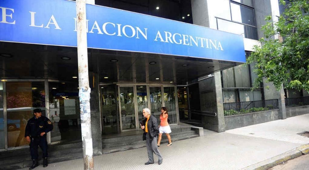 Bancarios acrodaron un aumento del 19,5 por ciento para abril y mayo a cuenta de la paritaria | Información General