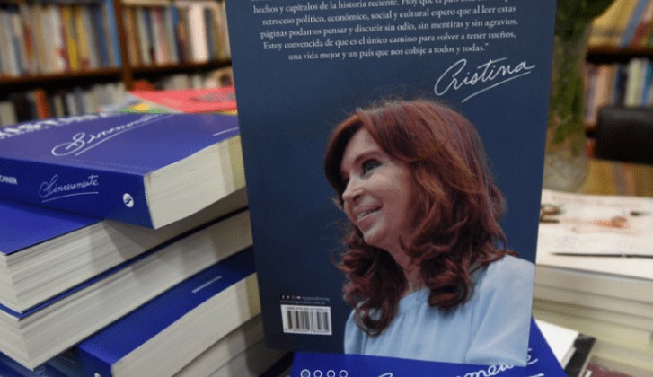 Cristina Kirchner presenta "Sinceramente" en la Feria del Libro | Información General