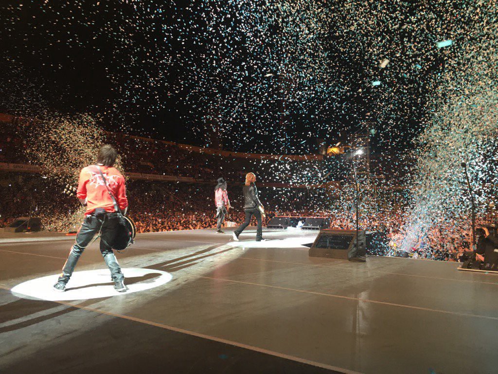 Los Guns hicieron estallar al Gigante en una fiesta a puro rock en Rosario | Espectáculos