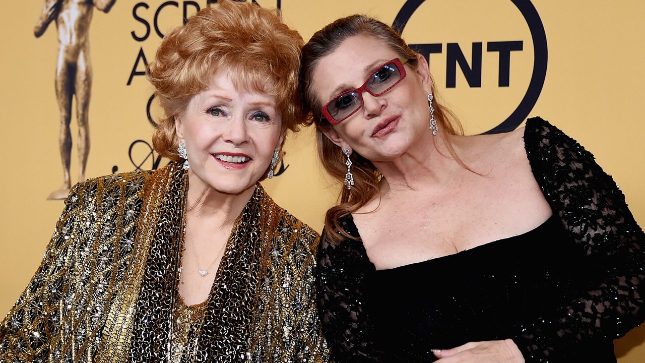 Apenas un día después de la muerte de Carrie Fisher, falleció su madre, la actriz Debbie Reynolds | Espectáculos