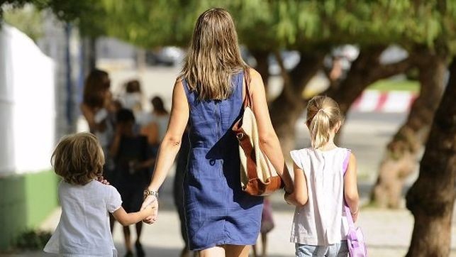 Estudio revela que las mujeres trabajan más que los hombres | Información General