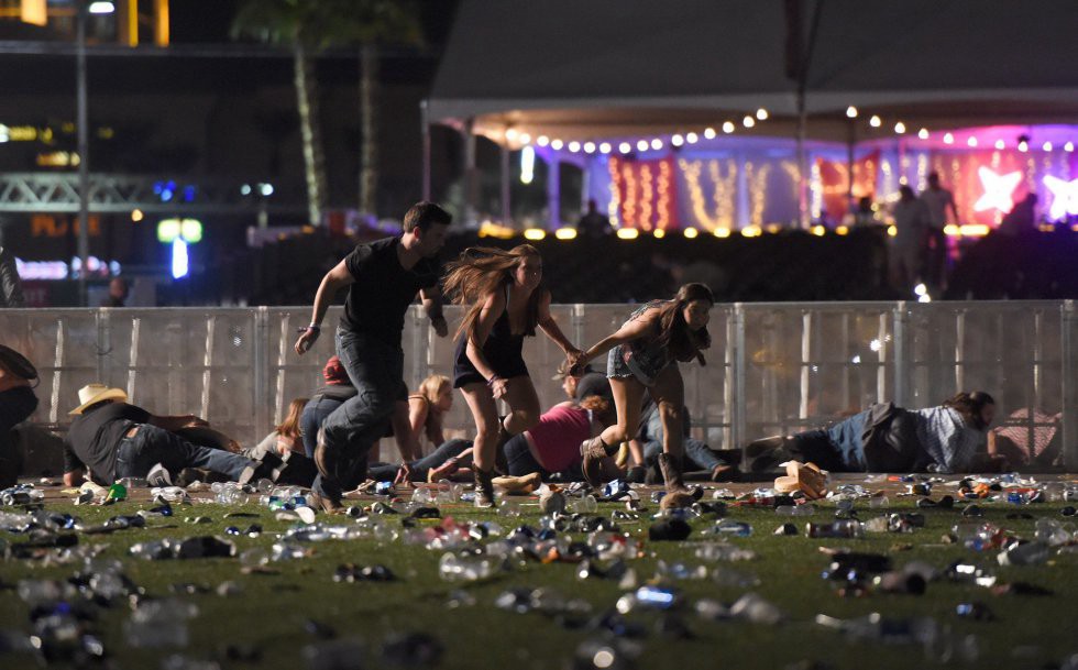 Al menos 50 muertos y más de 200 heridos por un tiroteo en Las Vegas | Internacionales