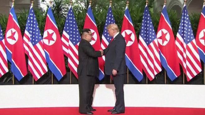 Cumbre histórica en Singapur: Donald Trump y Kim Jong-un celebraron la firma de un acuerdo | Internacionales
