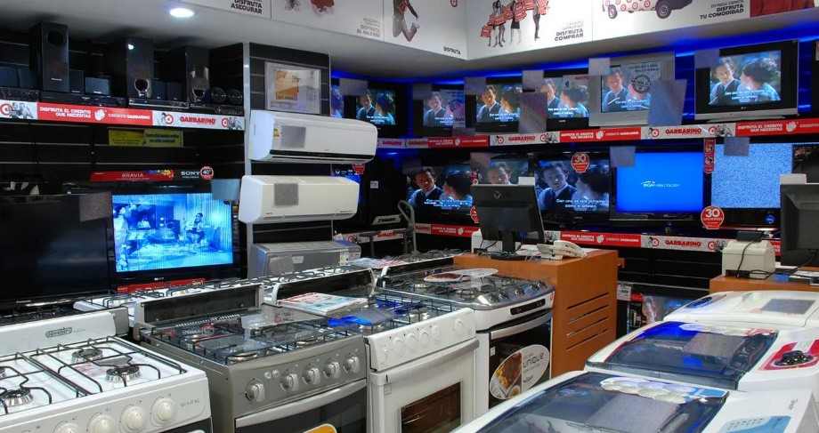 Amplían el programa Ahora 12: muebles, gimnasios, línea blanca y turismo | Información General