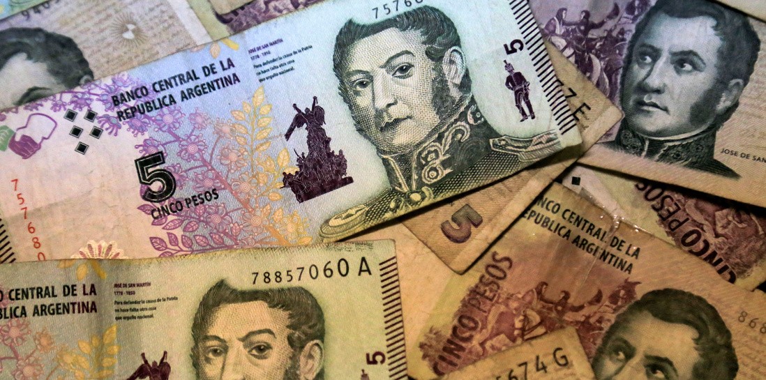 Adiós a los de cinco: comienza el canje de billetes | Información General