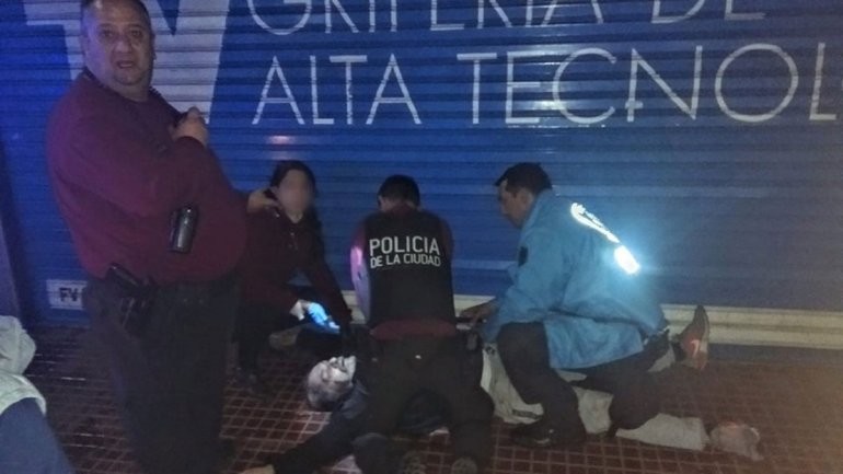 Intentó llevarse productos sin pagar de un supermercado y lo mataron a golpes | Información General
