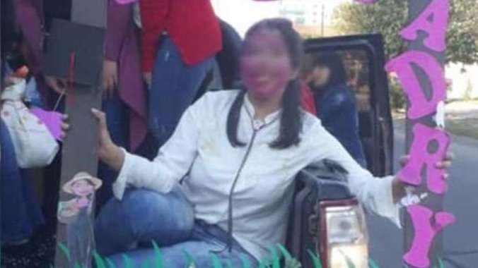 Dijo que se recibió de ingeniera, le tiraron huevos, festejó en redes y era todo mentira | Tecnología