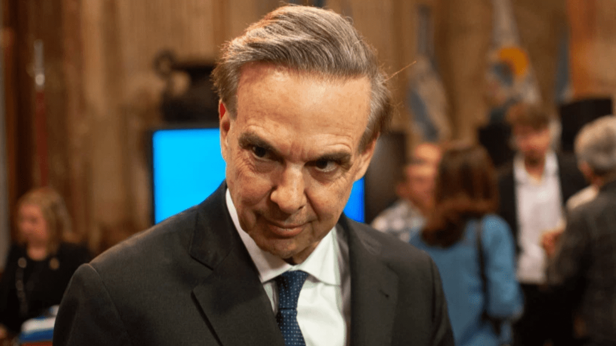 Pichetto aseguró que habría que "dinamitar" las villas donde venden droga | Información General