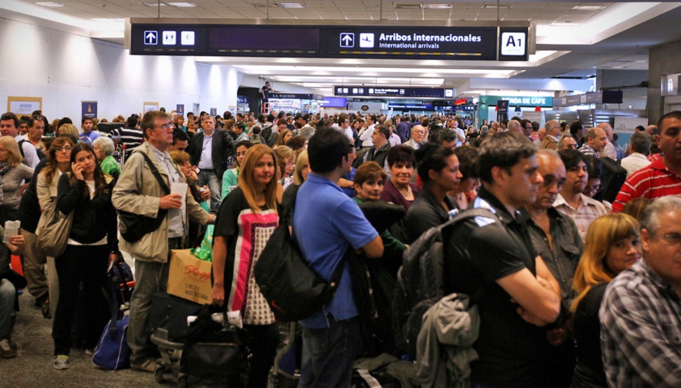 Sin vuelos el fin de semana: no hubo acuerdo y los pilotos ratificaron el paro | Información General