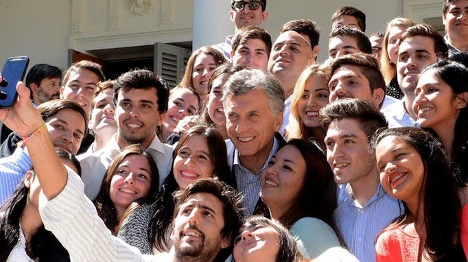 Macri prometió beneficios para empresas que contraten jóvenes con poca experiencia | Información General