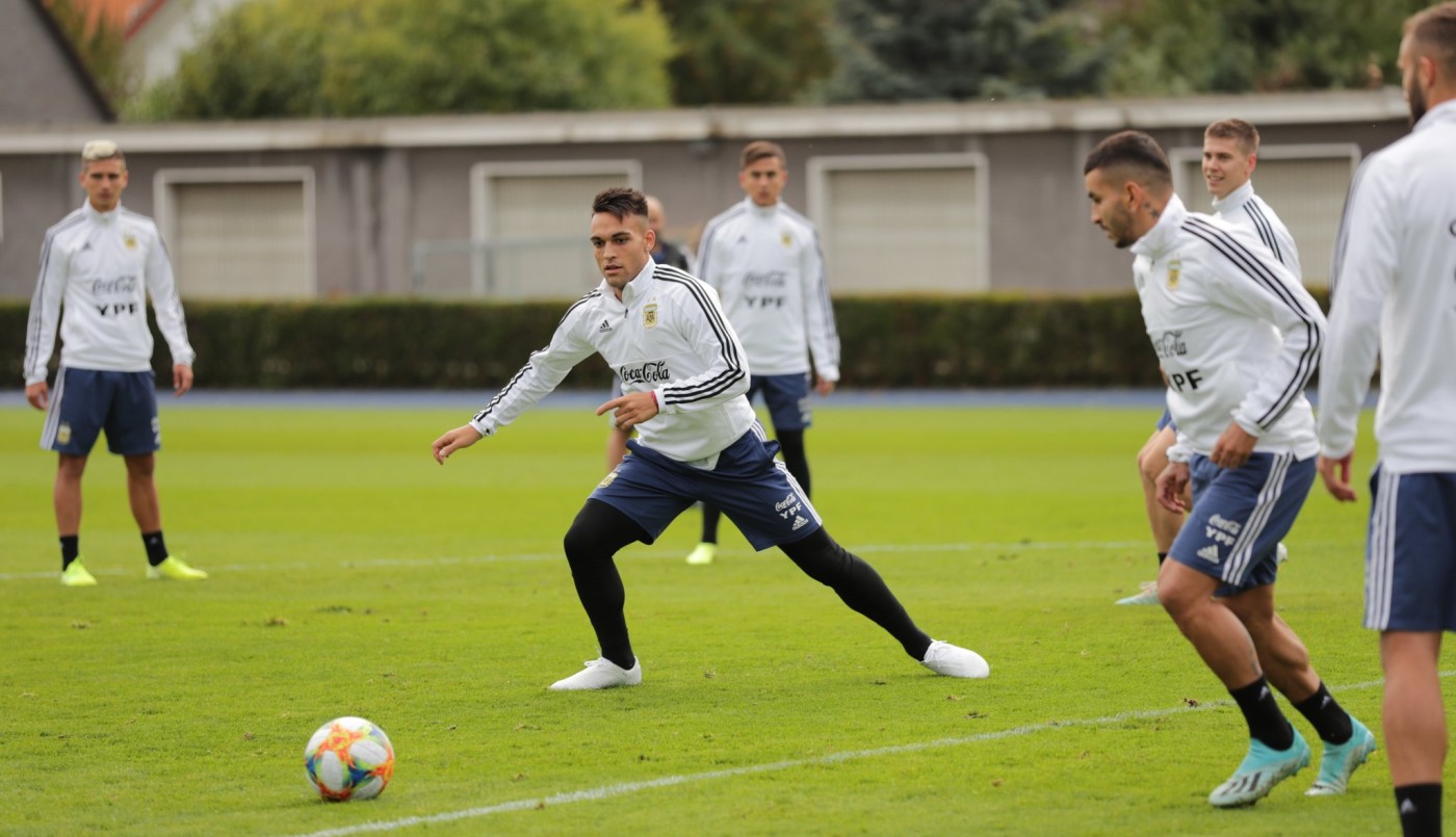 Scaloni confirmó el equipo ante Alemania: "La idea es que Messi y Agüero vengan en noviembre" | Deportes