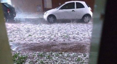 Impresionante tormenta de granizo en Pergamino | Información General