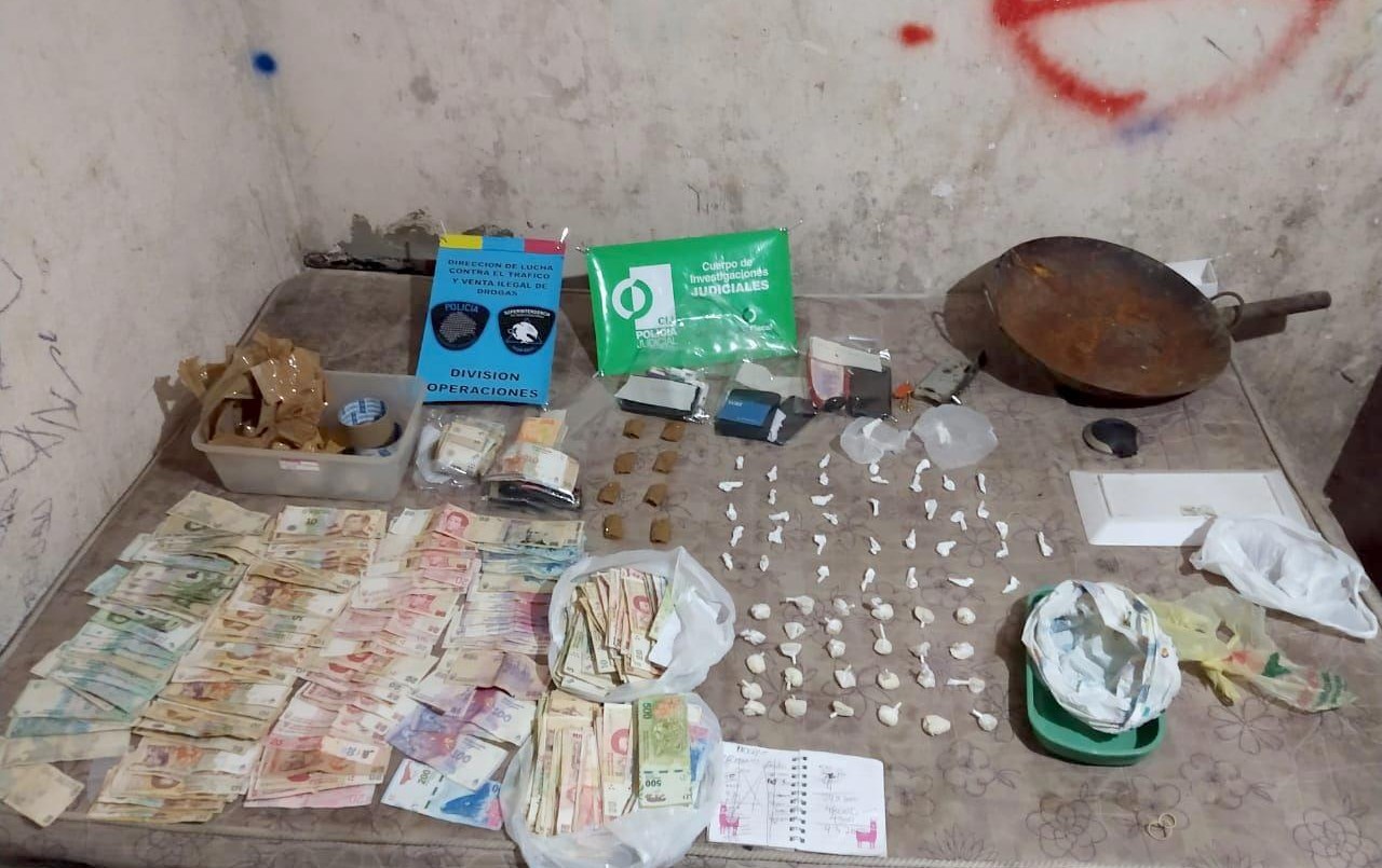 Simularon ser barrenderos, recolectores y vendedores ambulantes para desbaratar un búnker narco | Información General