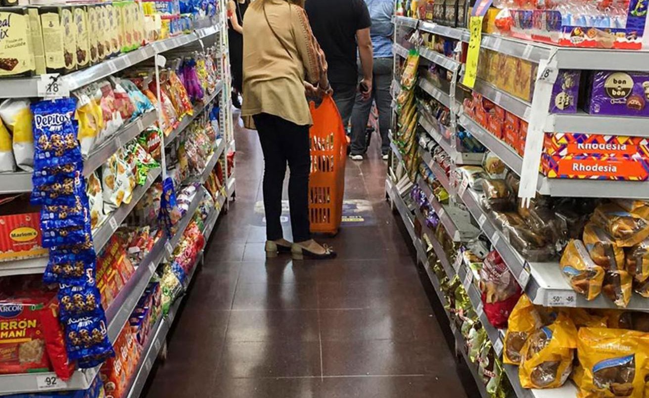Las ventas en supermercados cayeron 8,8 % interanual en septiembre | Información General