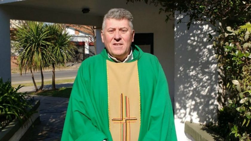 Un cura acusado de abusos infantiles se quitó la vida en Cáritas | Información General