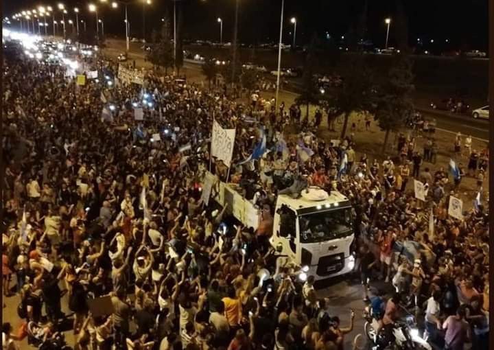 Masiva marcha en Mendoza contra la megaminería | Información General