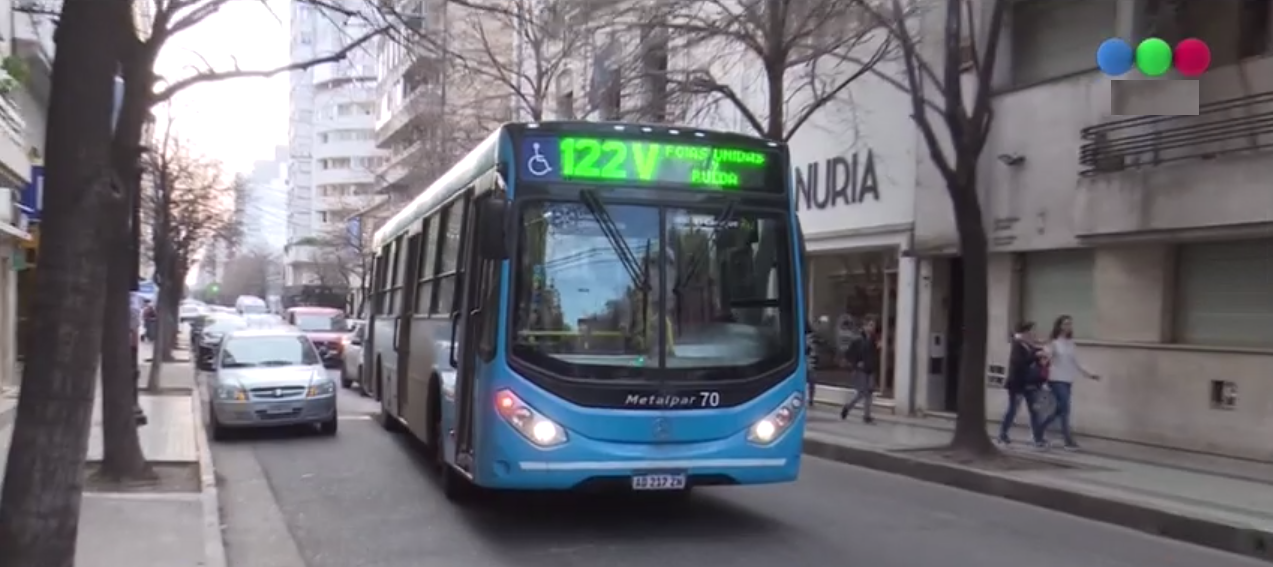 Se firmó el convenio para el congelamiento de tarifas de transporte por 120 días | Información General