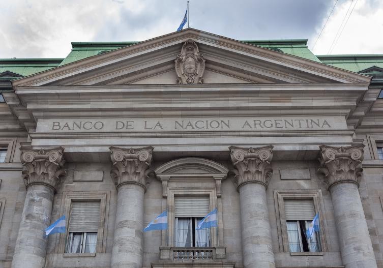 Reabrirán los bancos sólo para el pago a jubilados y beneficiarios de seguridad social | Información General