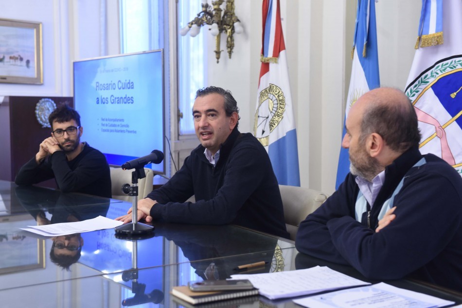 La Muni presentó el programa Rosario Cuida a los Grandes | Información General