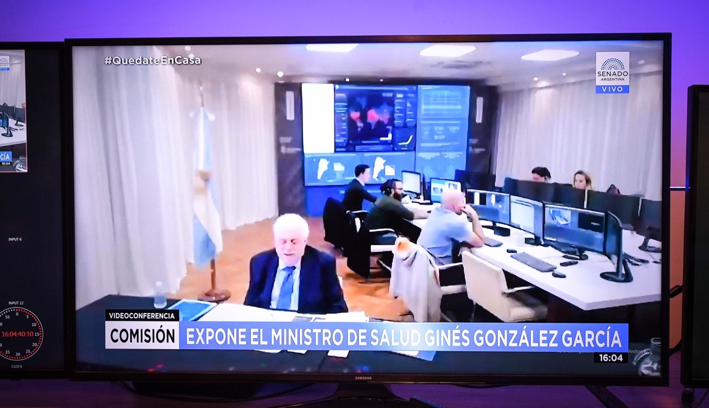 "Tenemos la mitad de las camas de cuidado intensivo vacías", aseguró el ministro González García | Información General