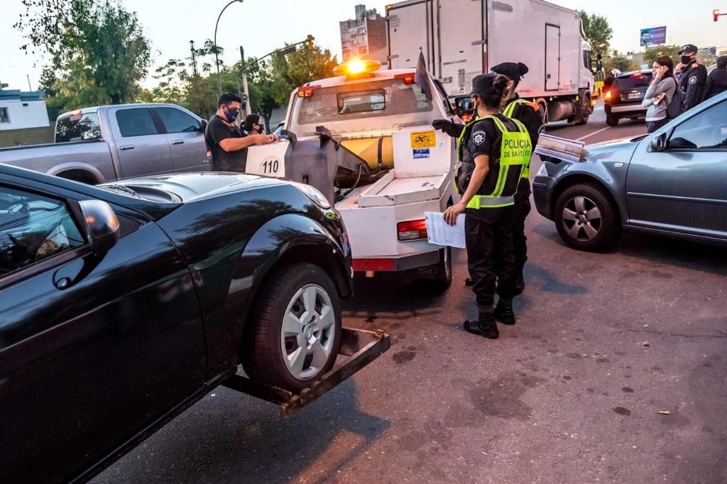 Rosario: 815 vehículos fueron remitidos al corralón desde que comenzó la cuarentena | Información General