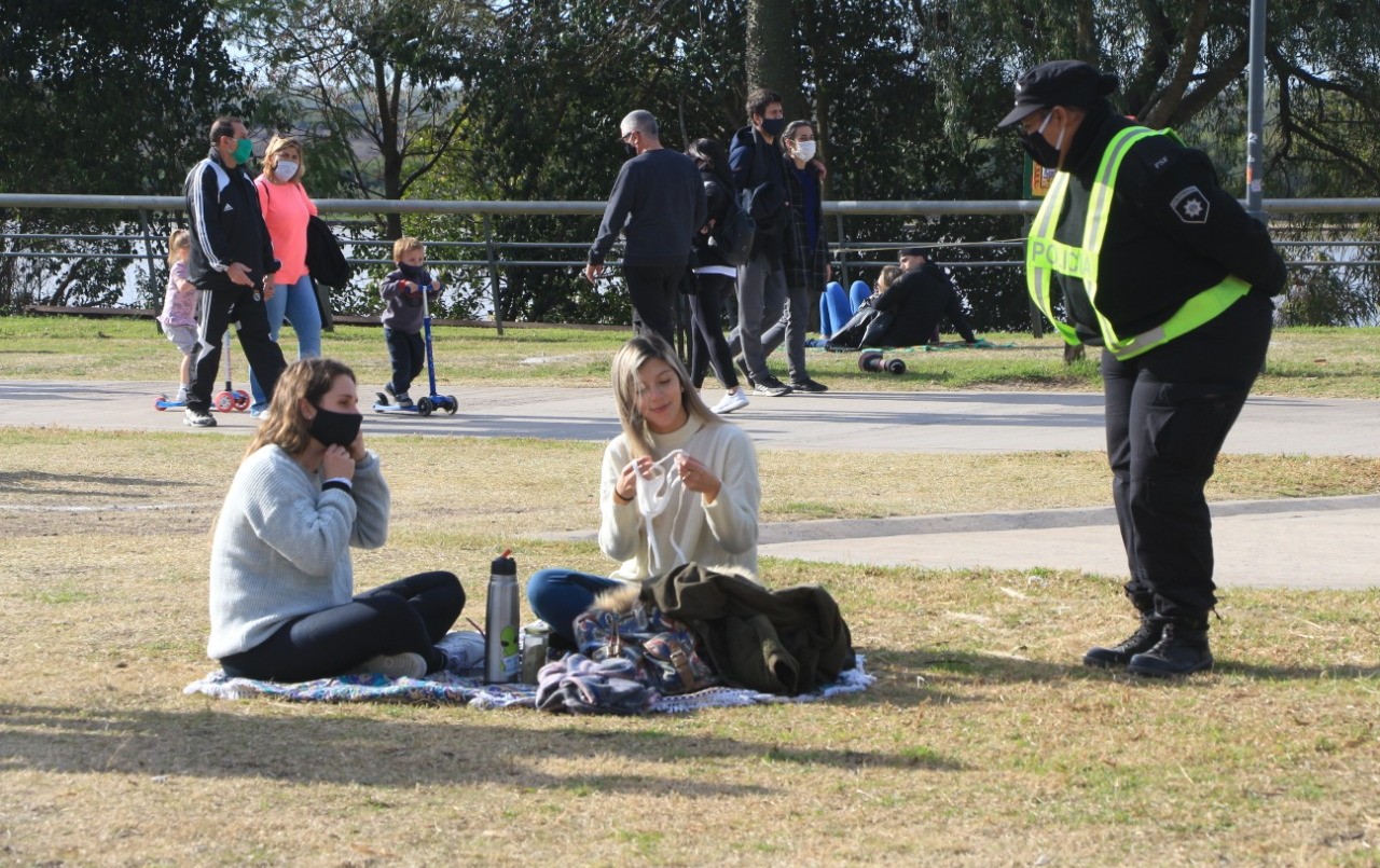 Sábado y domingo con controles policiales en distintos puntos de la ciudad | Información General