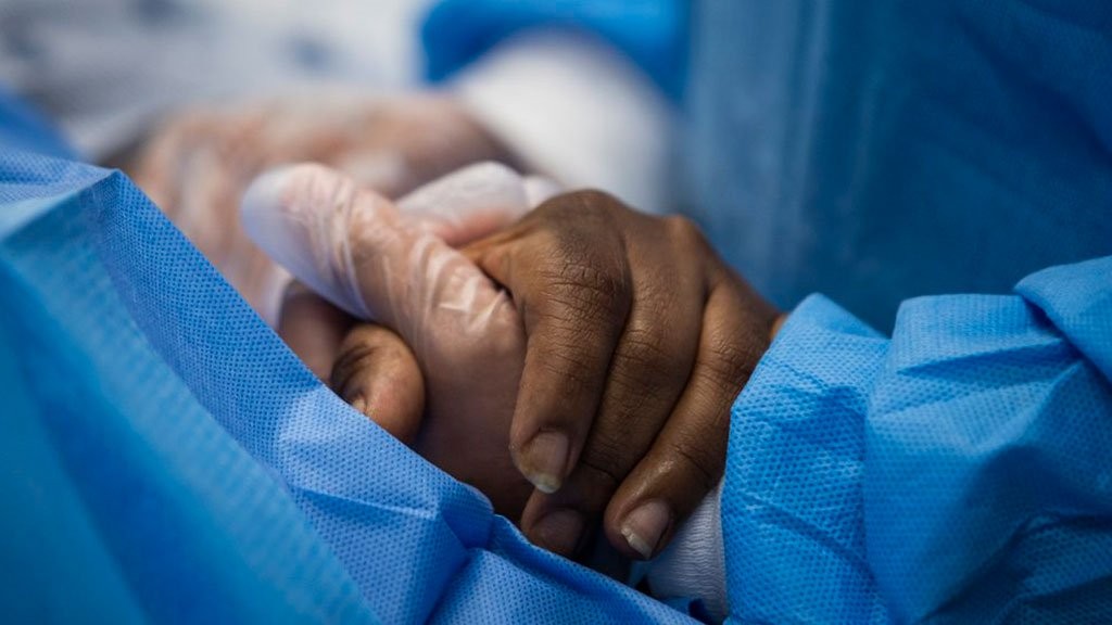 Mendoza aplica el "protocolo del último adiós" para pacientes terminales con Covid-19 | Información General