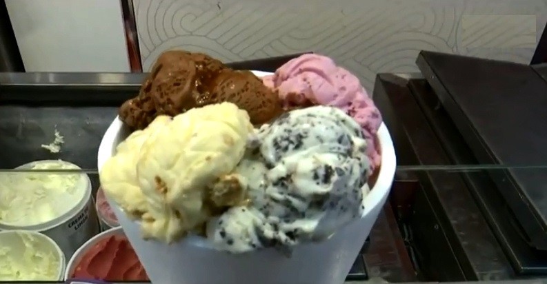 Premian con un kilo de helado a los donantes de plasma | Información General