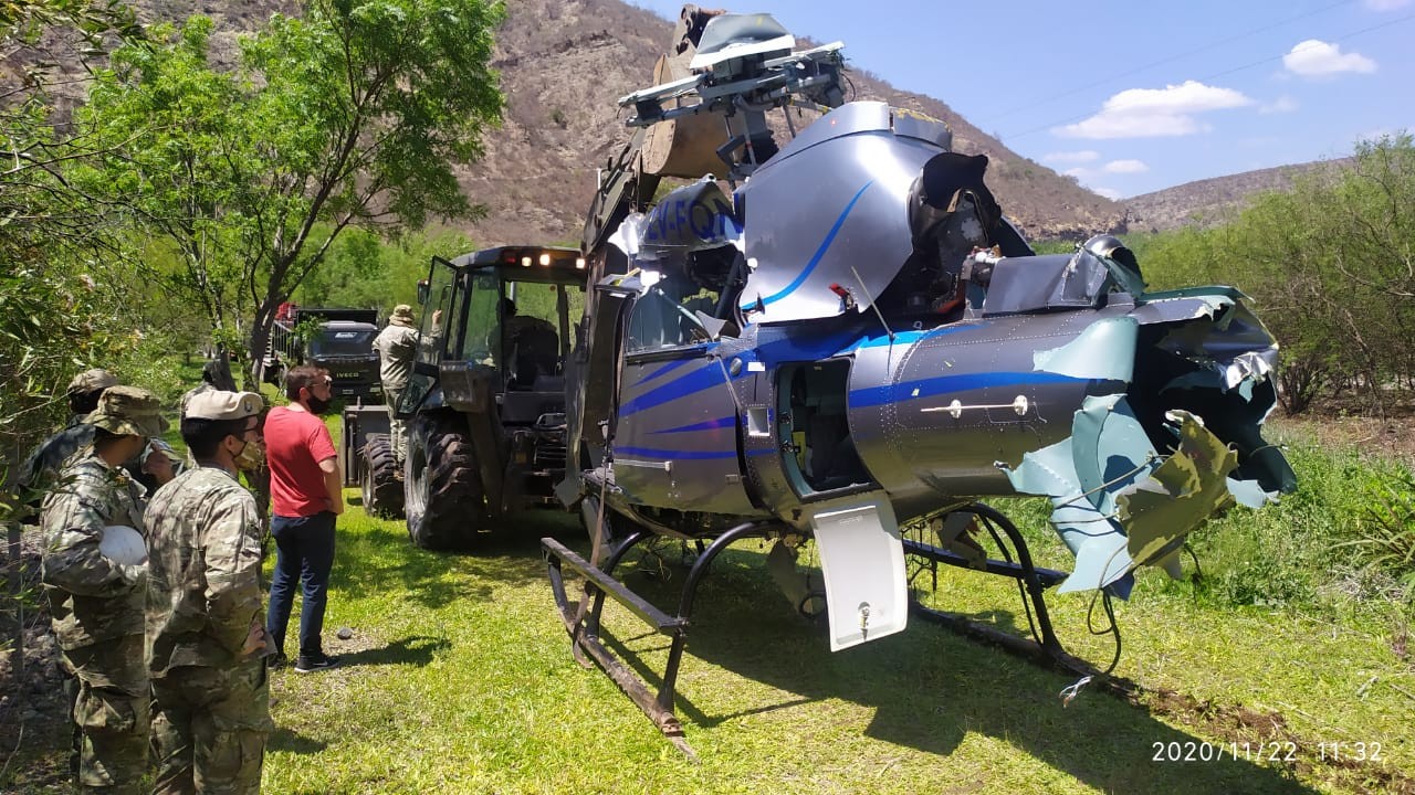 Primer informe oficial: el helicóptero de Jorge Brito impactó con una tirolesa | Información General