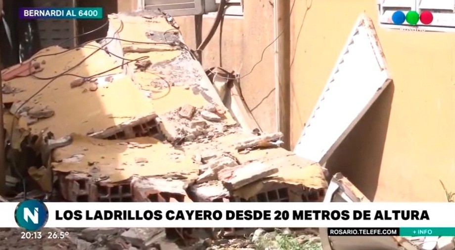 Se desprendió la estructura de una terraza y se salvó de milagro | Información General