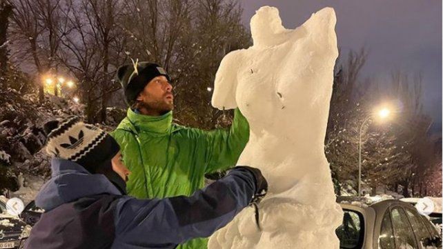 Causa furor una Venus de Milo hecha de nieve en España | Tecnología